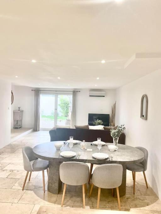 Maison Avec Jardin Et 3 Petits Chats , Proche Du Chateau Lacoste Le Puy-Sainte-Réparade Zewnętrze zdjęcie